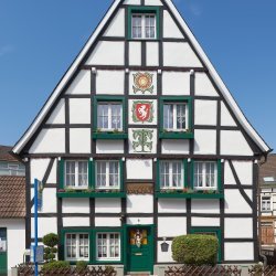Fachwerkhaus Bj 1680 mit Fassadenmalerei und Vergoldung 23,75Krart